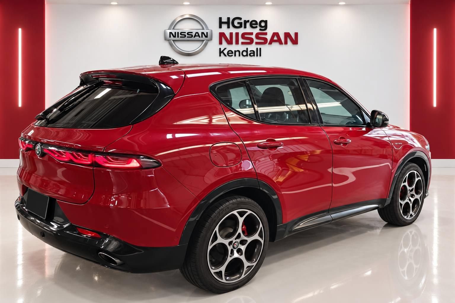 Used 2024 Alfa Romeo Tonale Veloce AWD/4WD image 4