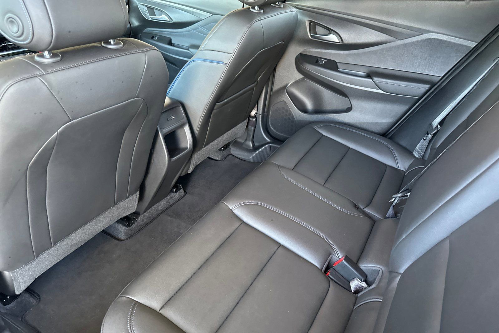 Certified 2025 Buick Envista Sport Touring w/ Convenience I Package image 13