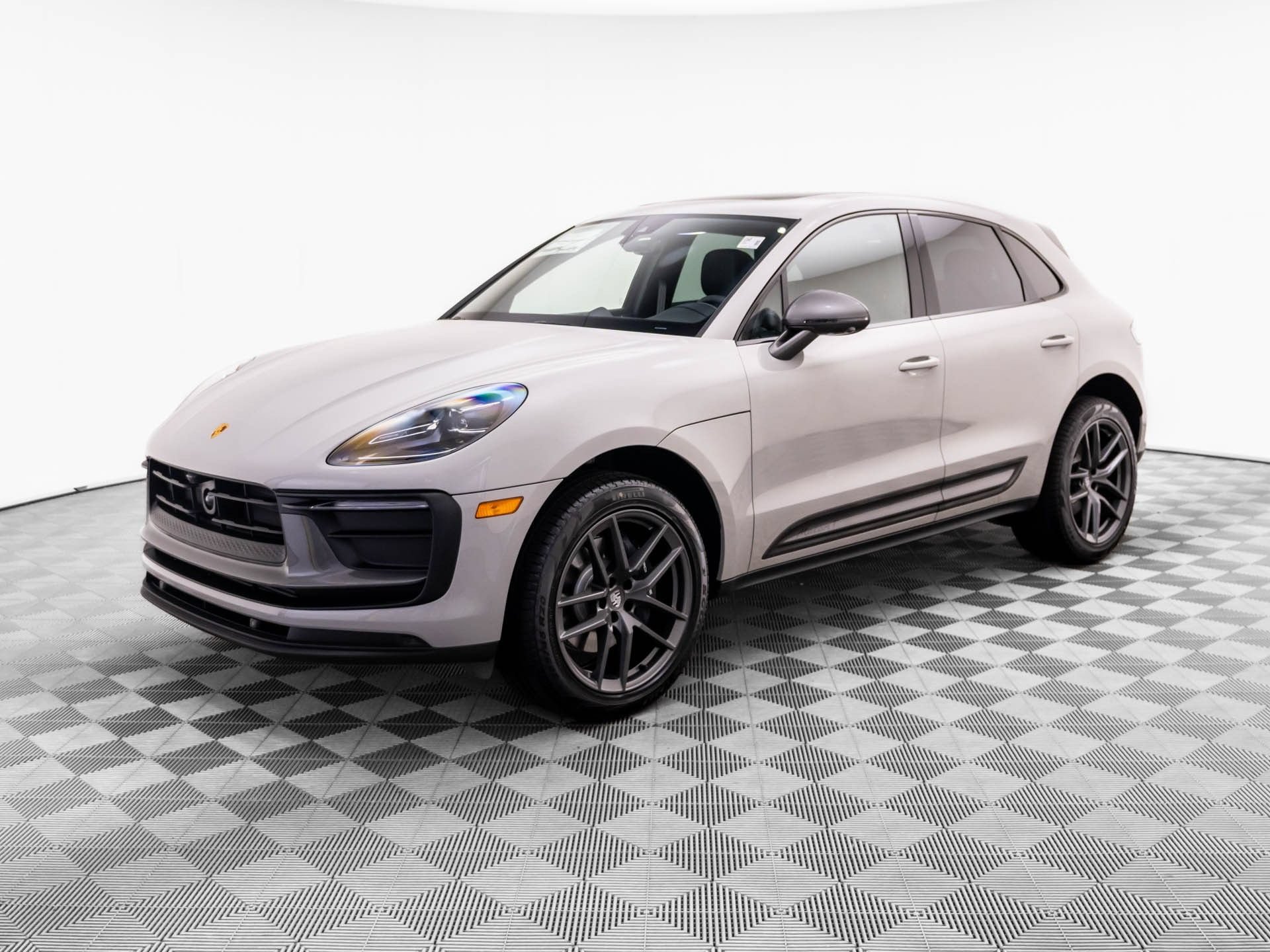 New 2026 Porsche Macan Turbo AWD/4WD image 1