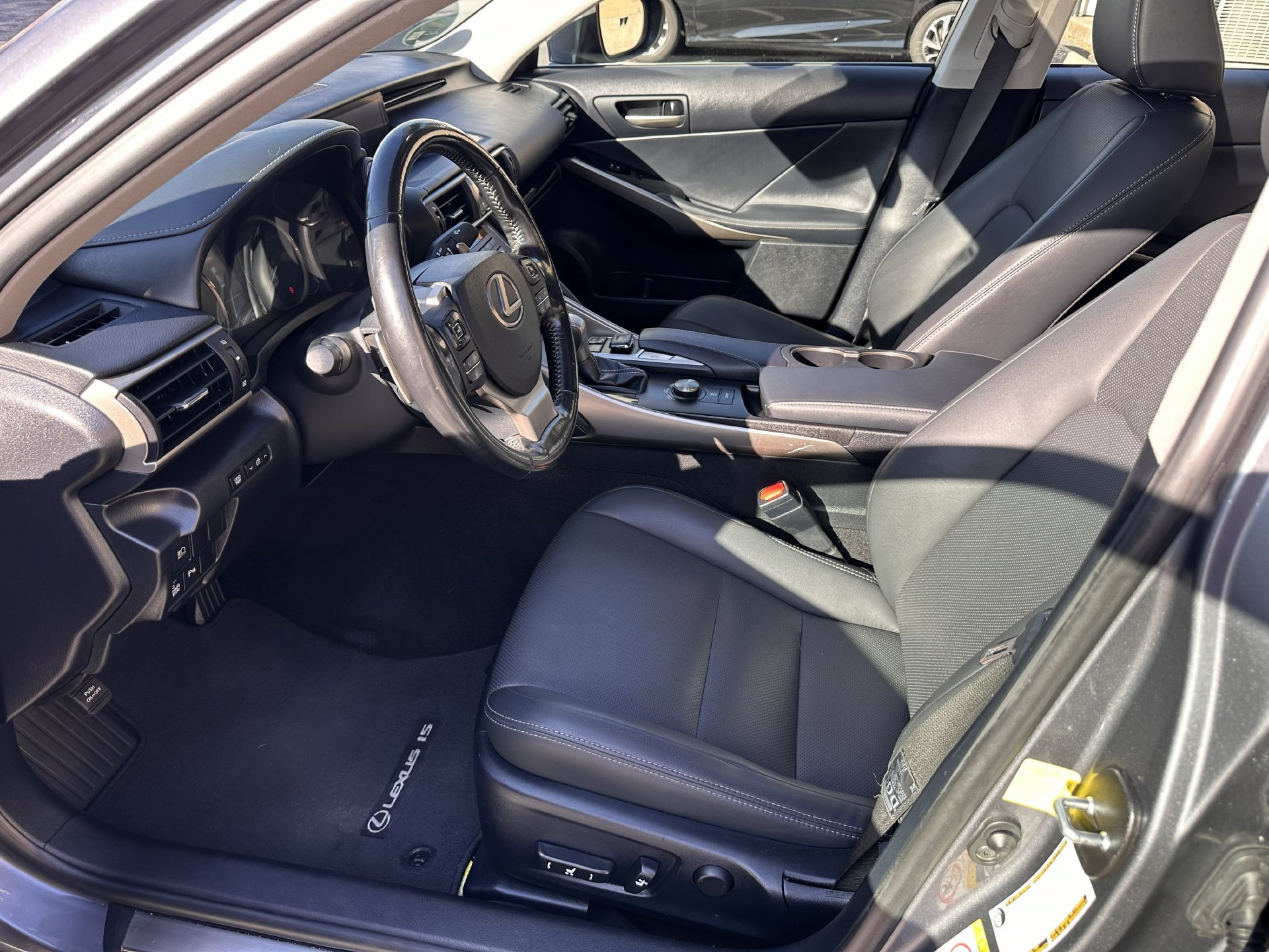 Used 2017 Lexus IS 300 AWD w/ Navigation System Package image 2