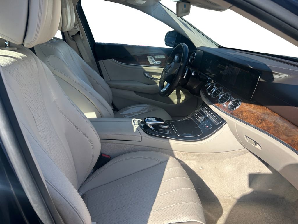 Used 2017 Mercedes-Benz E 300 4MATIC image 15