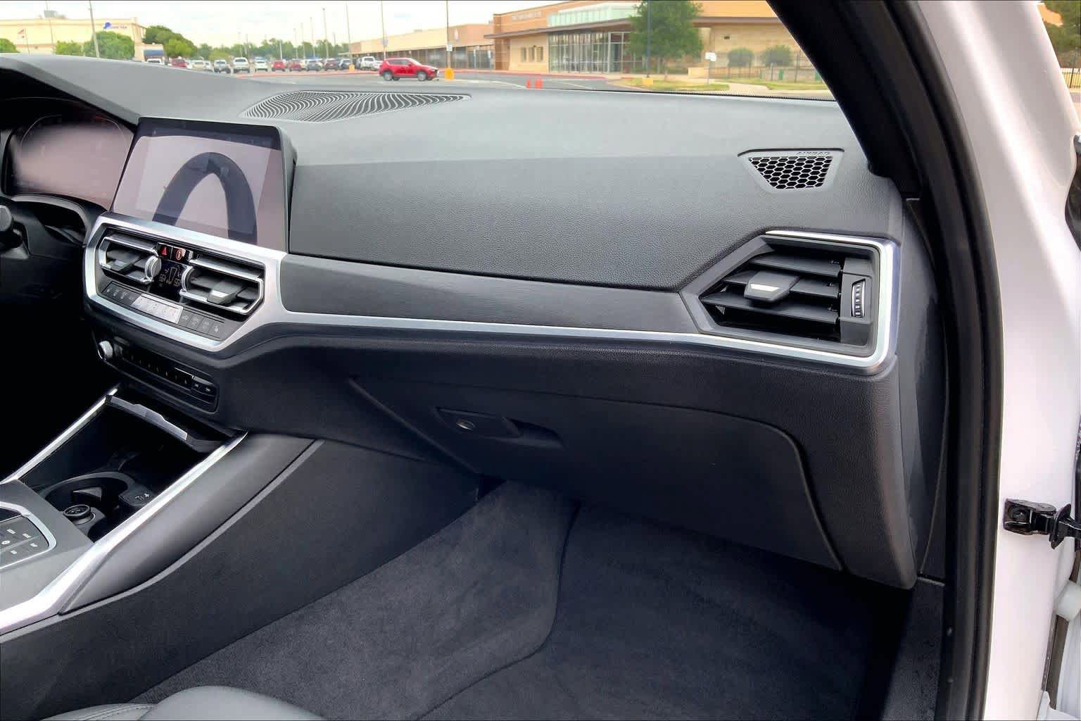 Used 2021 BMW 330i xDrive Sedan AWD/4WD image 19