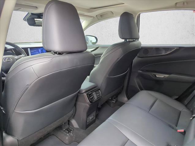 Used 2023 Lexus NX 250 FWD w/ Towing Package (2000 Lbs) image 18
