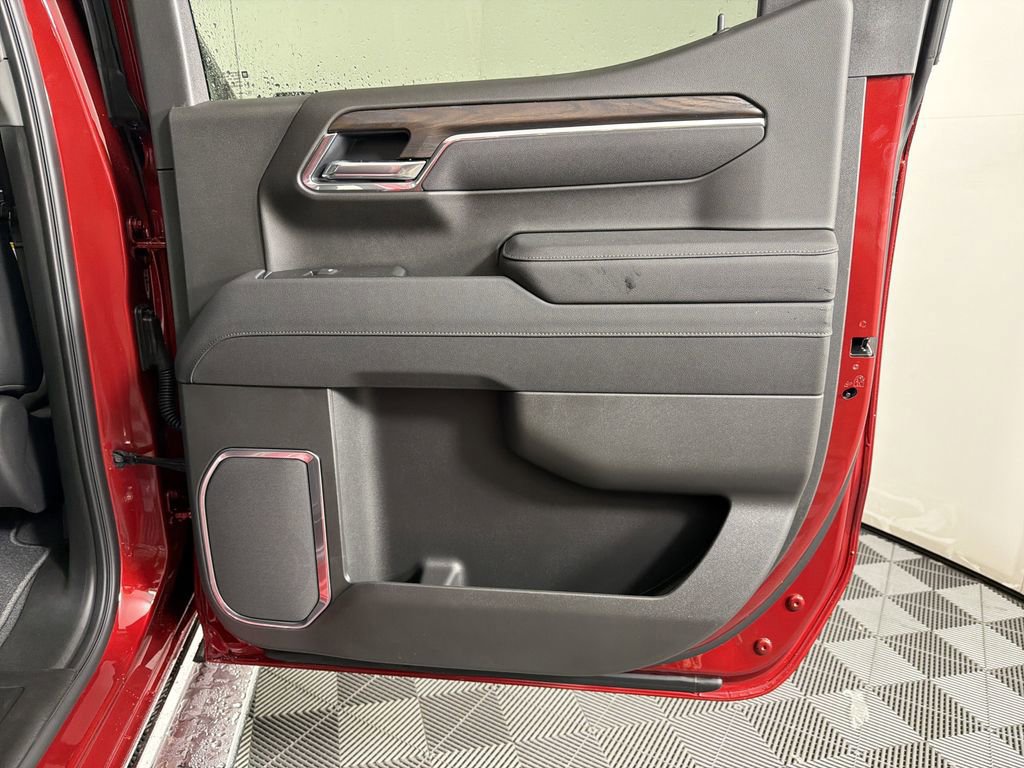 New 2026 GMC Sierra 1500 SLT w/ SLT Premium Plus Package image 14
