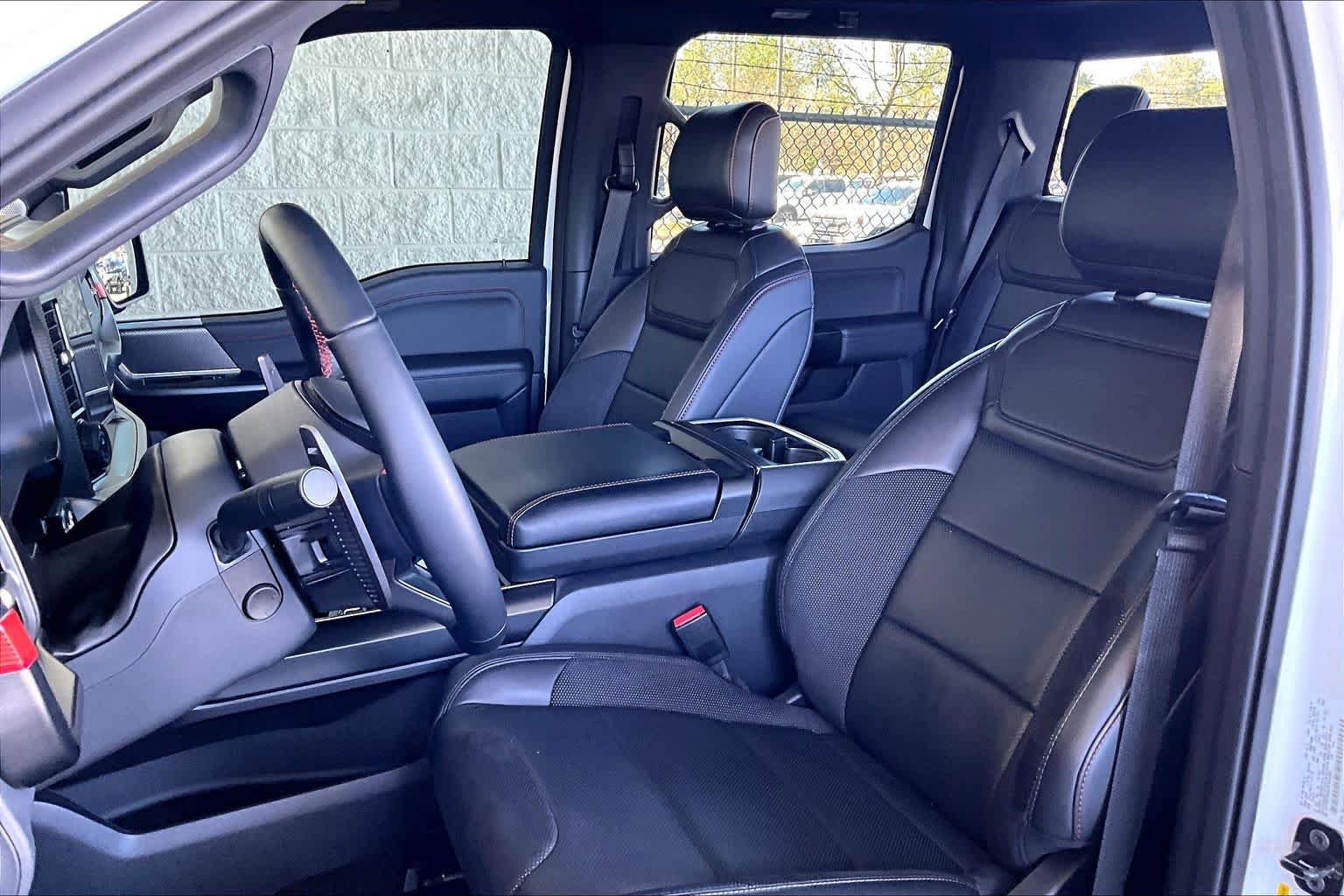 Certified 2025 Ford F150 Raptor AWD/4WD image 8