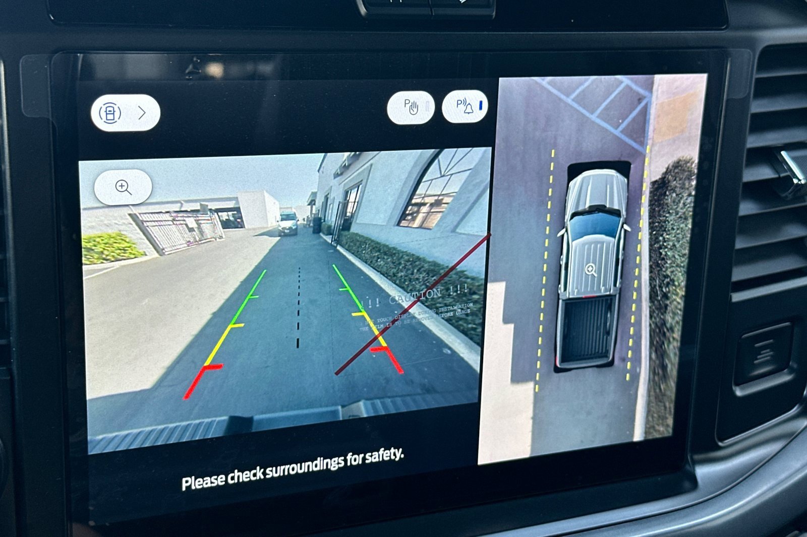 New 2025 Ford F150 XLT w/ Equipment Group 303A High image 19