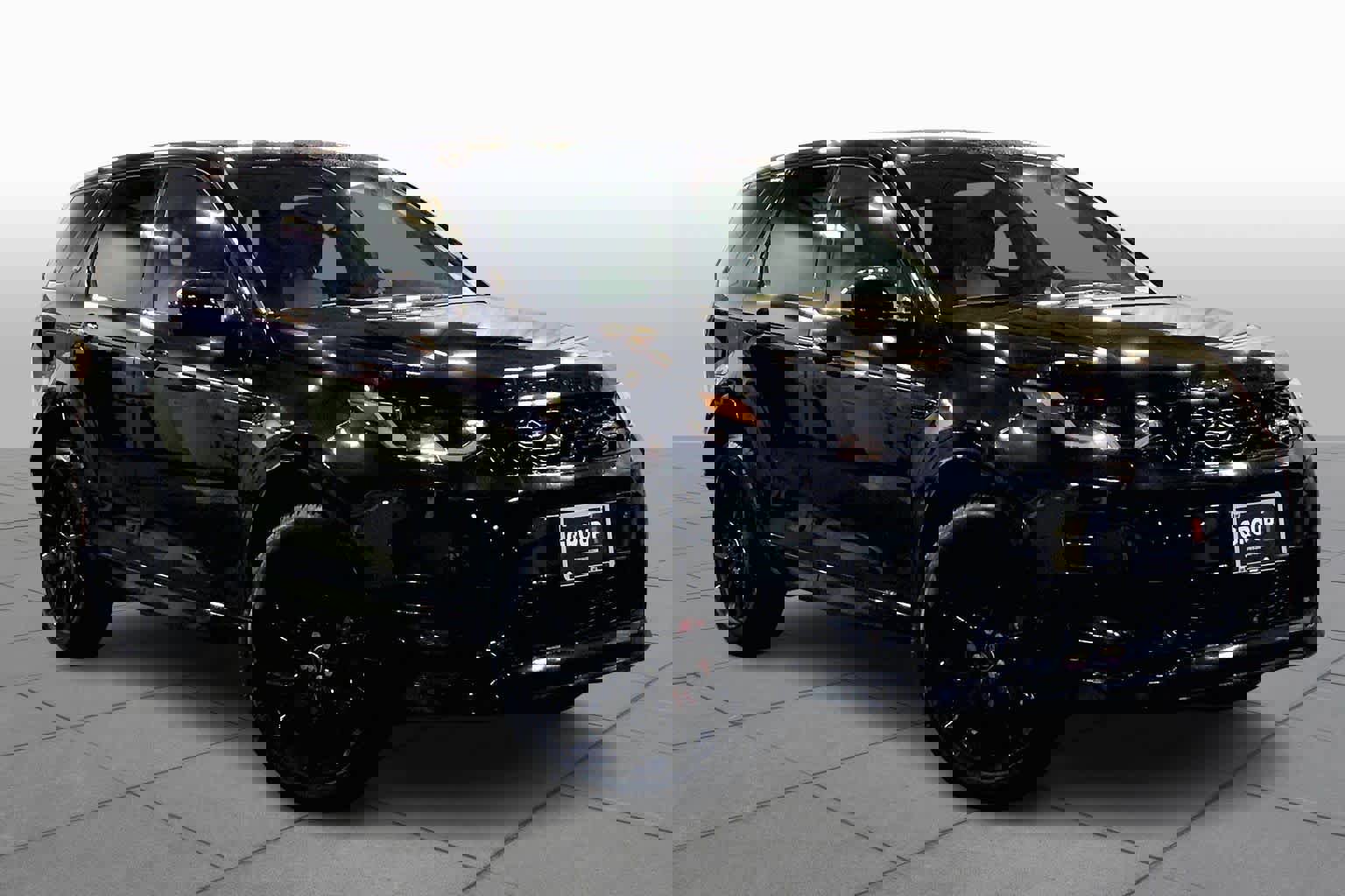 Used 2024 Land Rover Discovery Sport Dynamic SE image 3