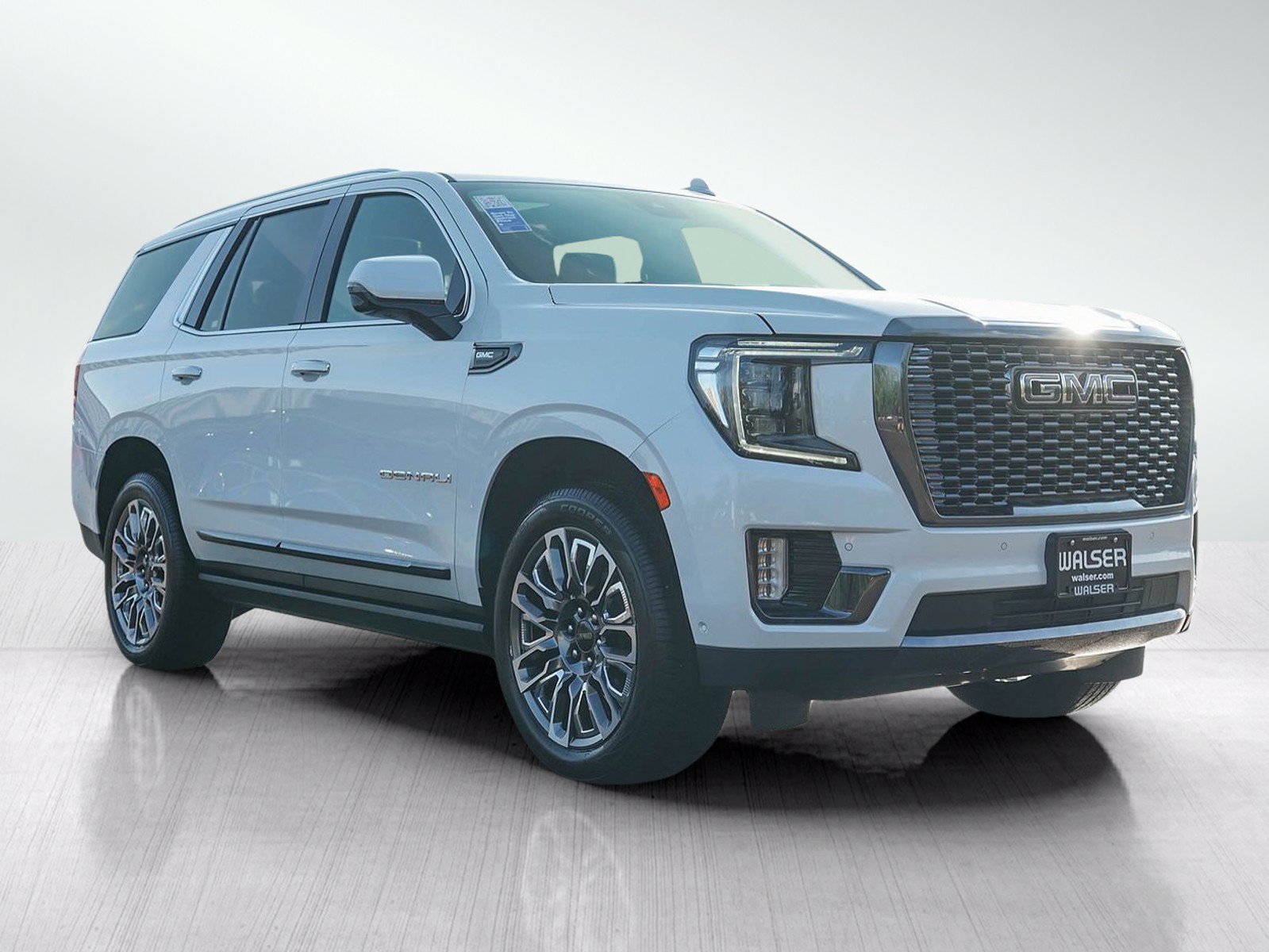 Used 2023 GMC Yukon Denali Ultimate AWD/4WD image 7