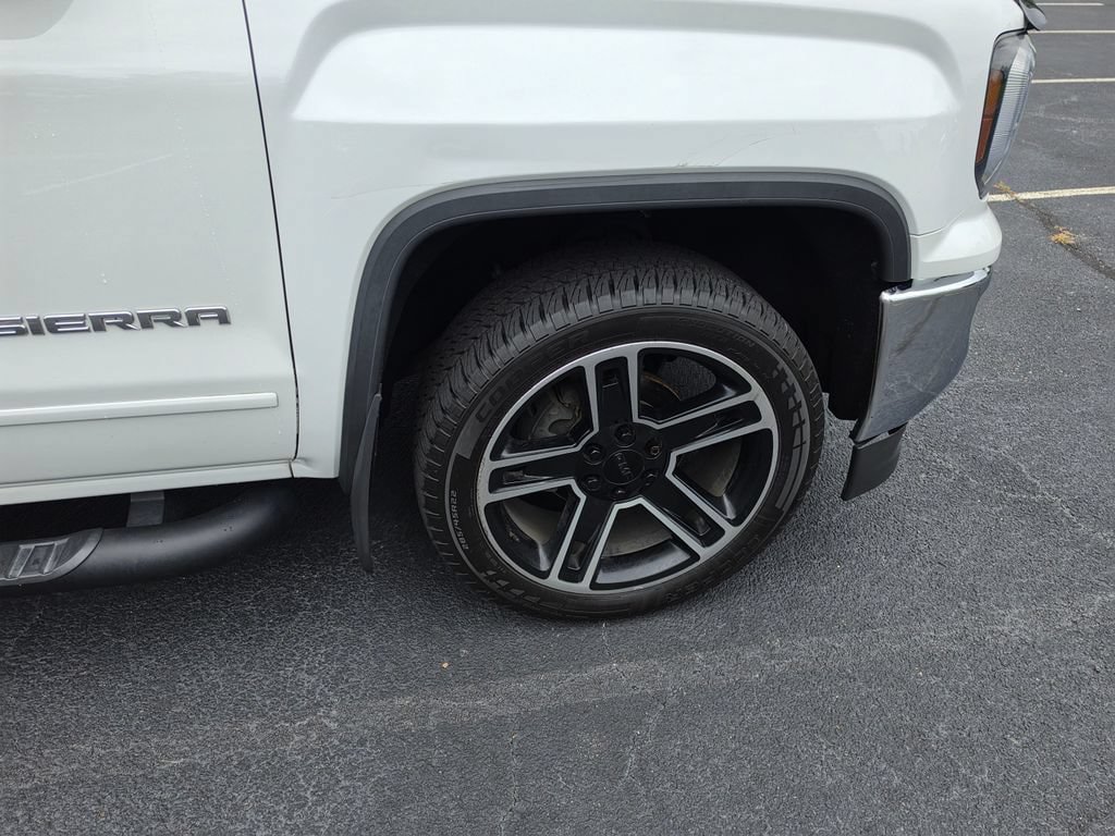Used 2018 GMC Sierra 1500 SLE w/ Black Pack AWD/4WD image 11