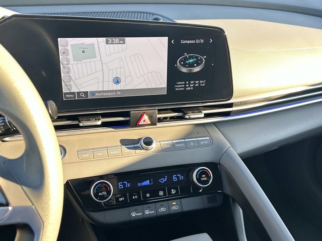 Used 2024 Hyundai Elantra SEL image 22