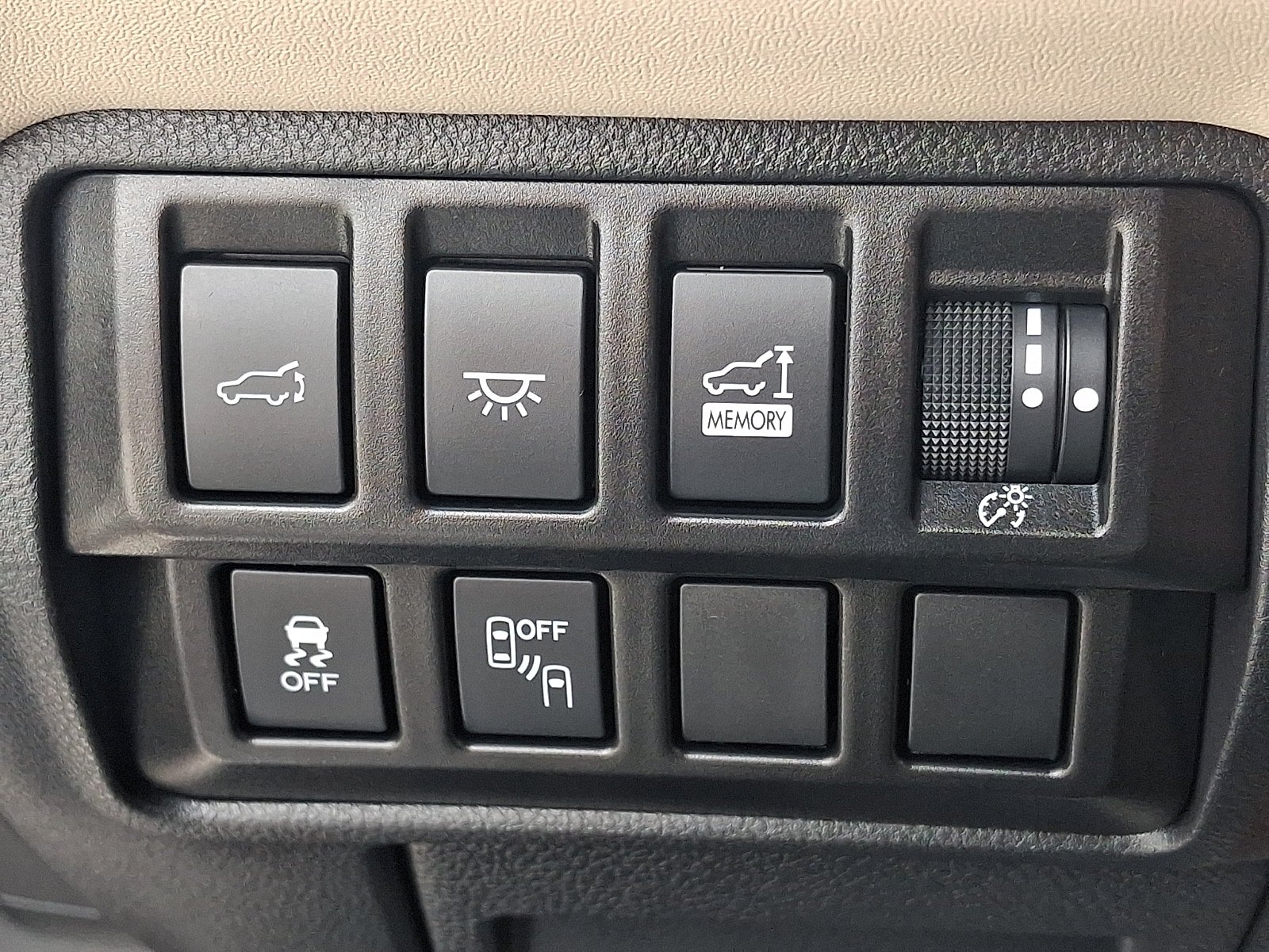 Used 2022 Subaru Ascent Limited w/ Technology Package AWD/4WD image 24