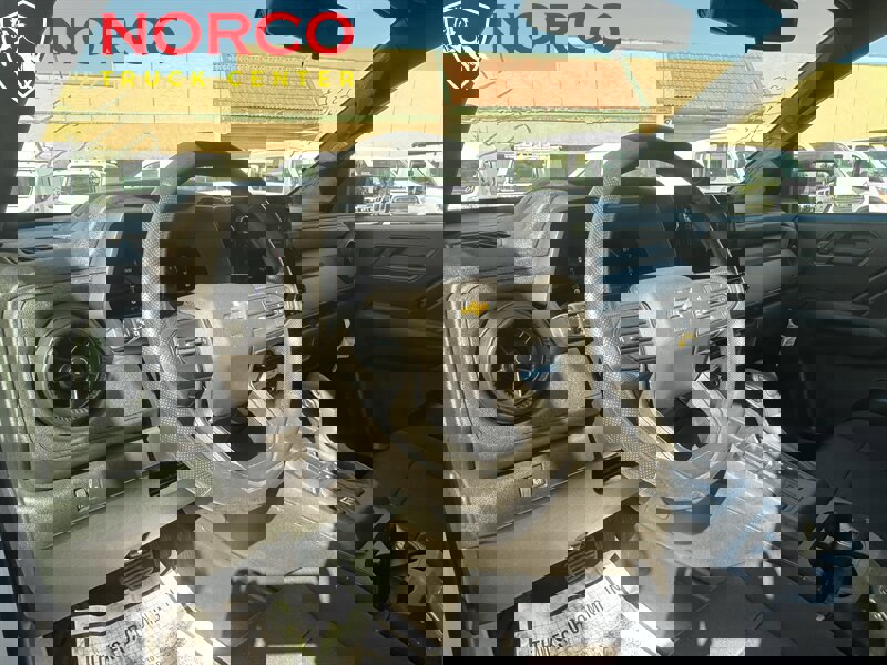 Used 2023 Chevrolet Colorado W/T image 17