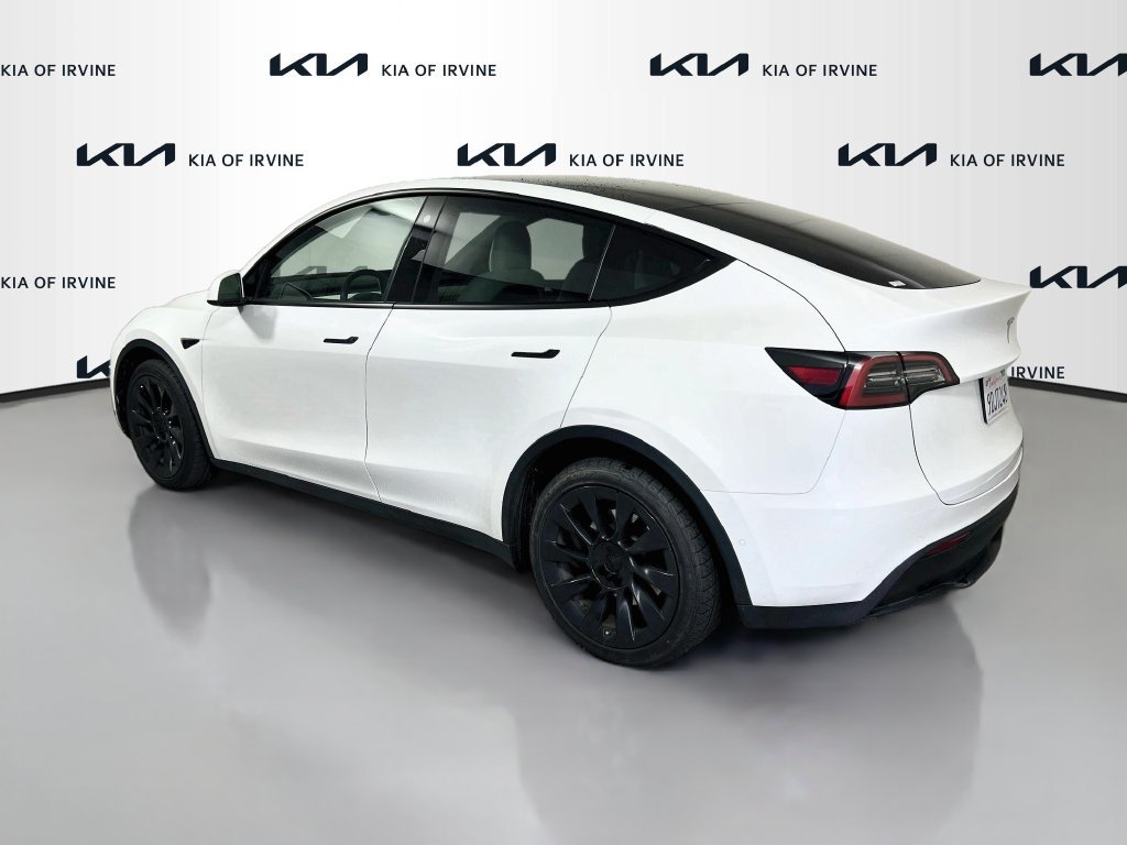Used 2022 Tesla Model Y Long Range AWD/4WD image 5