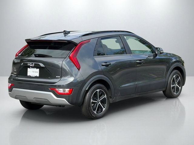 Used 2025 Kia Niro EX FWD image 7