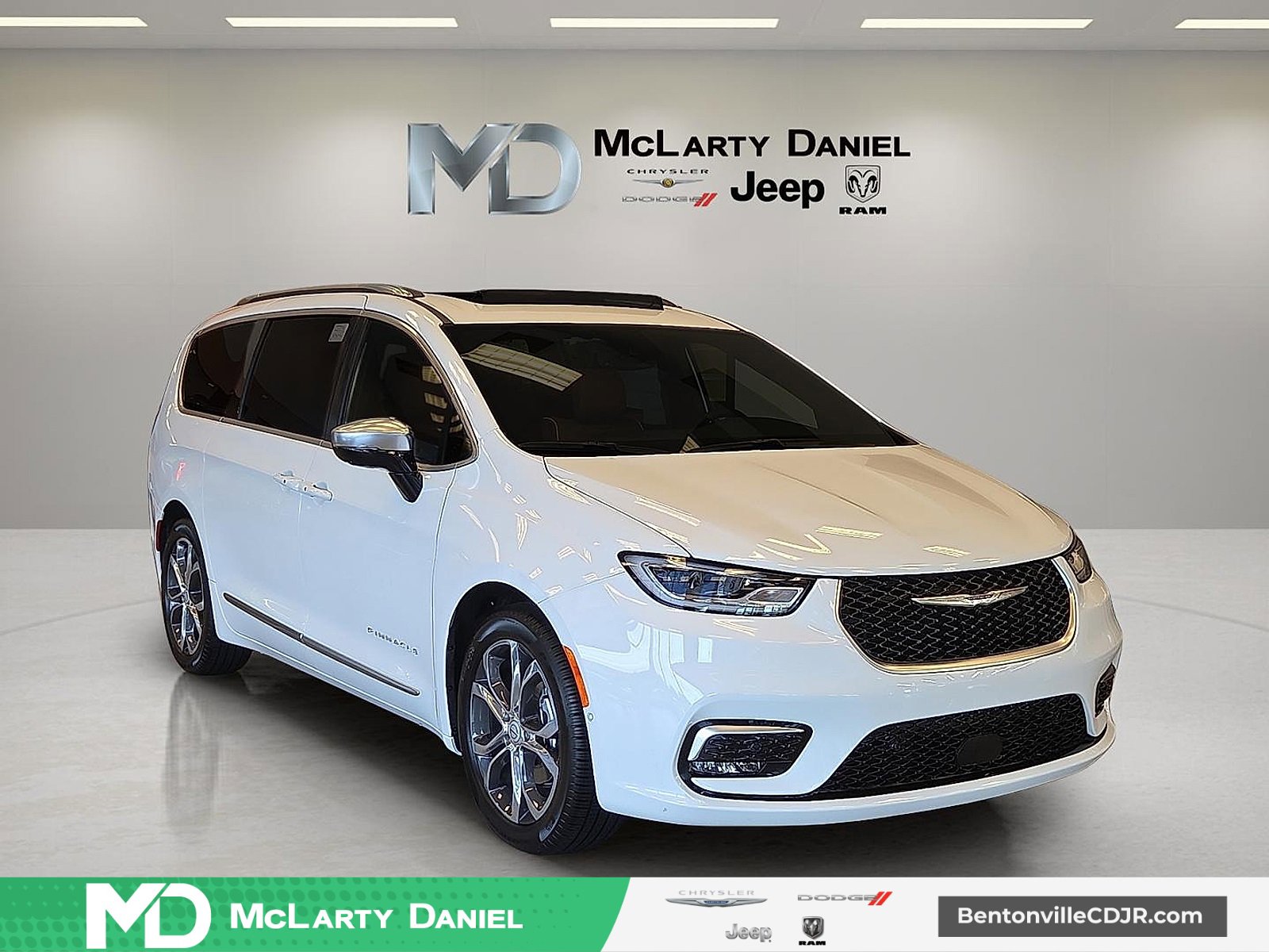 New 2026 Chrysler Pacifica Pinnacle image 1