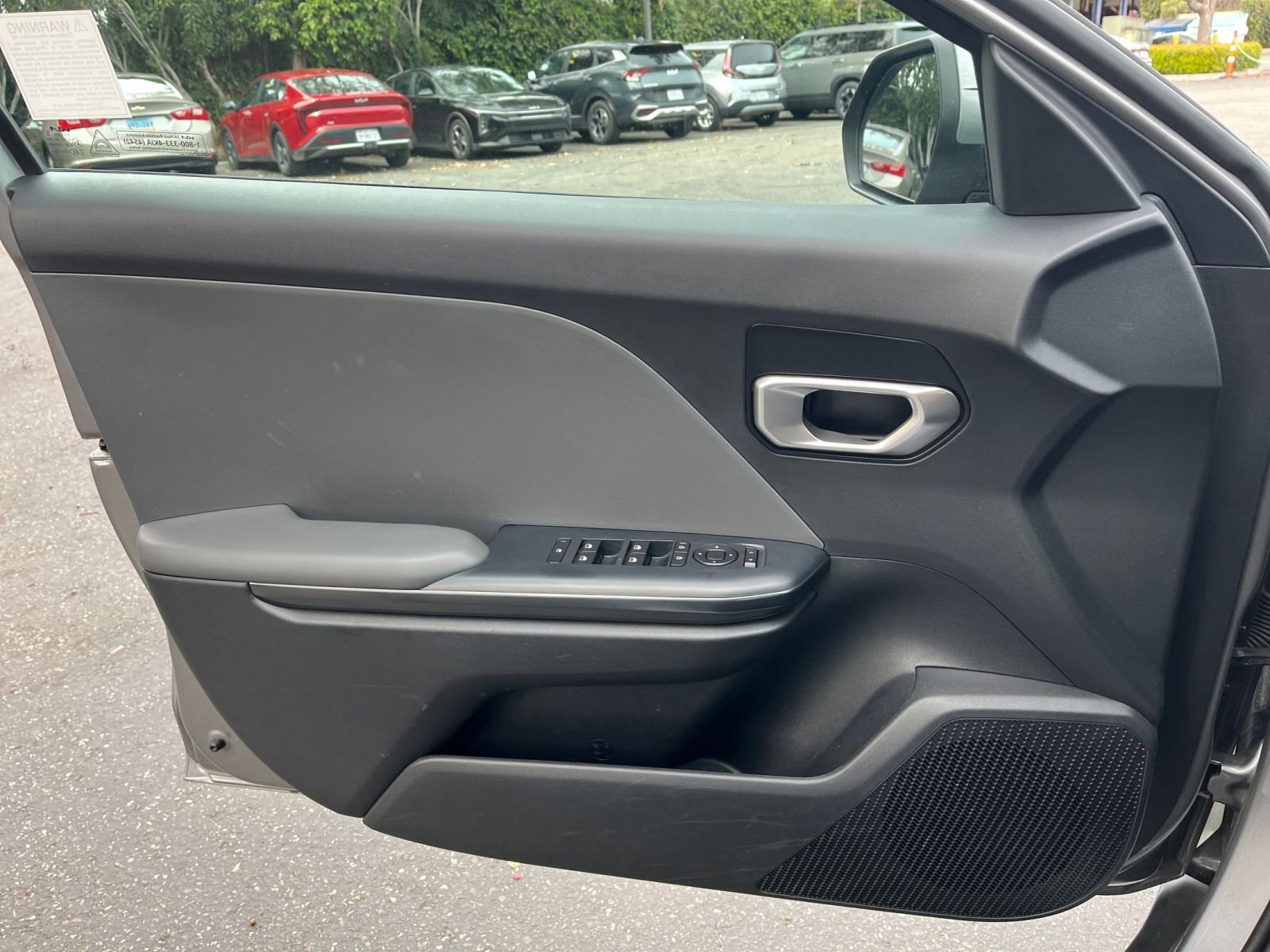Used 2025 Kia K4 LXS image 18