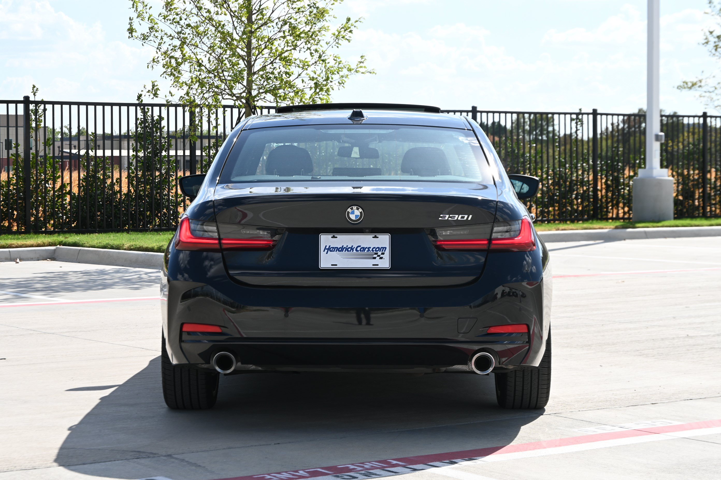 Certified 2025 BMW 330i Sedan RWD image 8