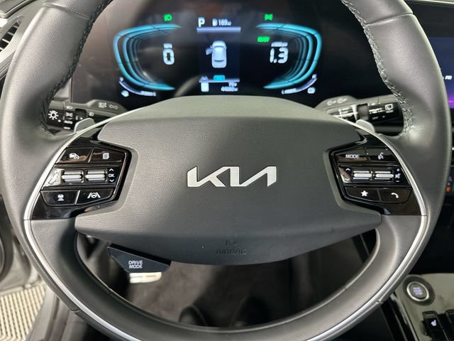 Used 2023 Kia Niro EX Touring FWD image 22