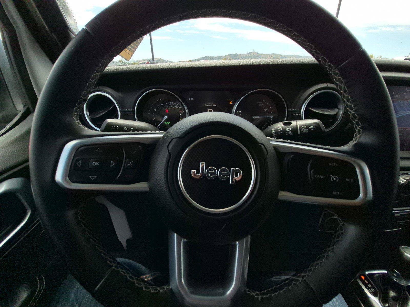 Used 2022 Jeep Wrangler Unlimited Sahara AWD/4WD image 27