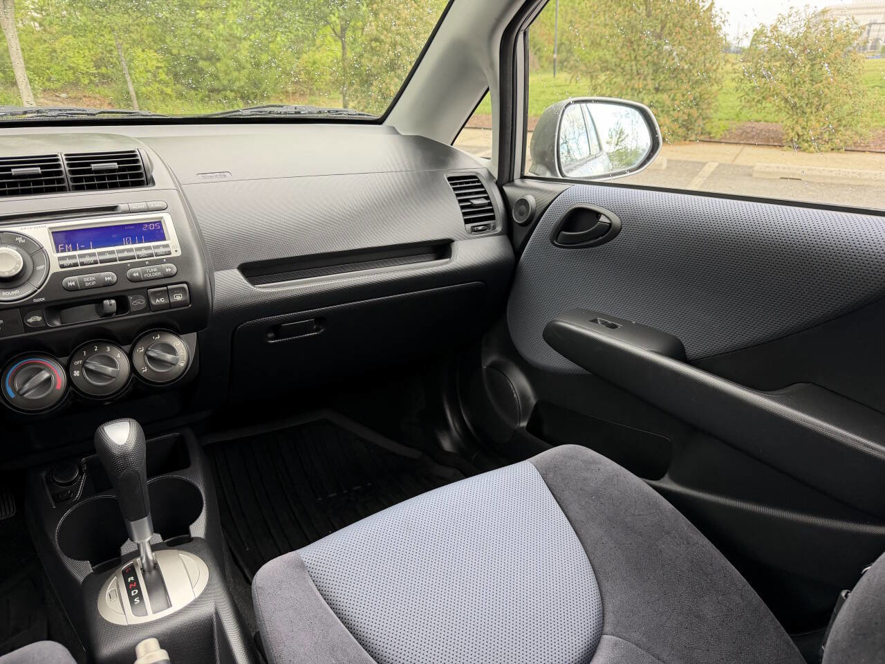 Used 2007 Honda Fit Sport image 21