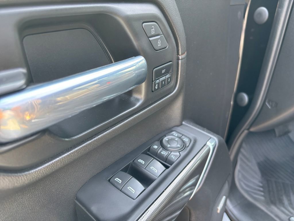 Used 2023 GMC Sierra 3500 AT4 w/ AT4 Premium Plus Package image 24