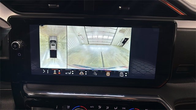 Used 2024 GMC Sierra 3500 Denali image 15