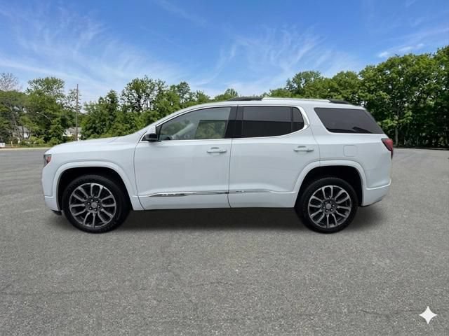 Used 2023 GMC Acadia Denali AWD/4WD image 5