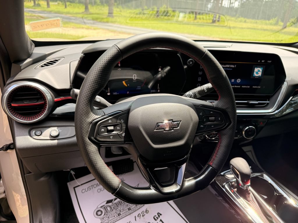 New 2026 Chevrolet Trax RS w/ Sunroof Package FWD image 16