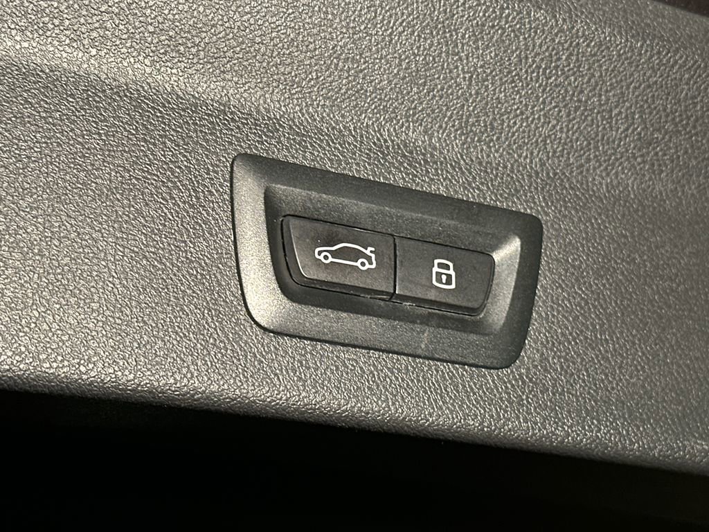 Used 2024 BMW X3 xDrive30i w/ Convenience Package image 7