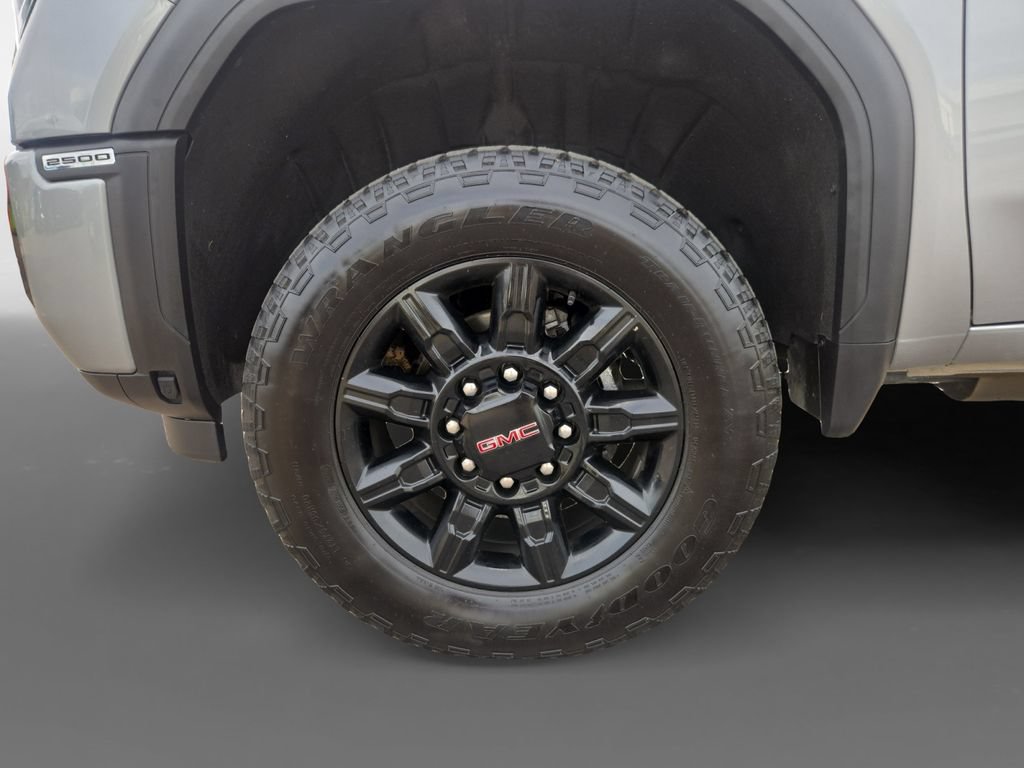 Used 2025 GMC Sierra 2500 AT4 AWD/4WD image 15