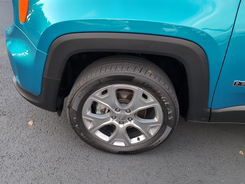 Used 2022 Jeep Renegade Limited AWD/4WD image 14