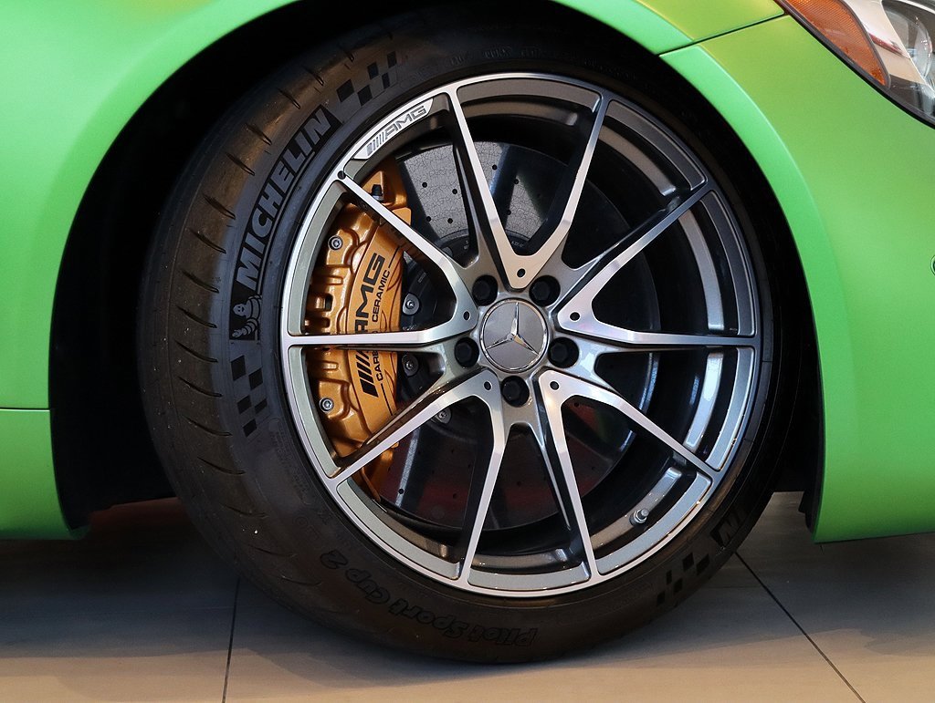Used 2018 Mercedes-Benz AMG GT R image 10