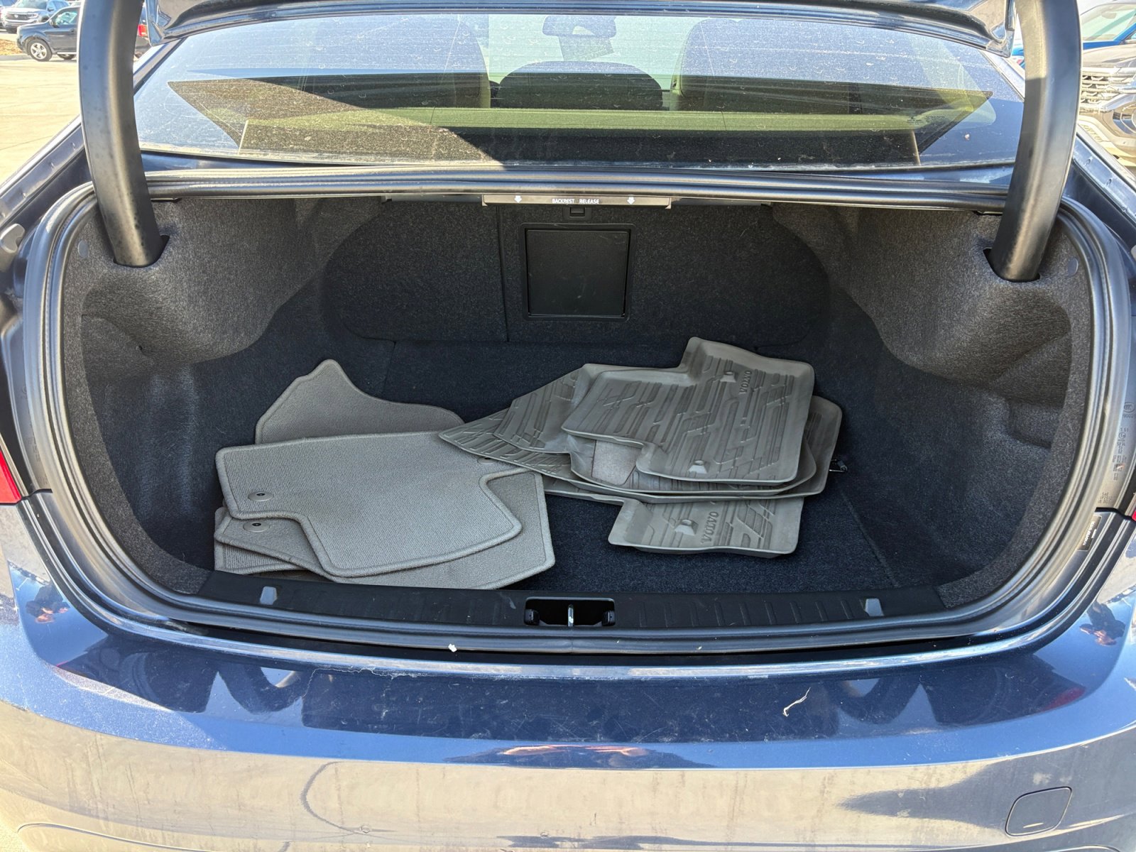 Used 2015 Volvo S60 T5 Premier image 11