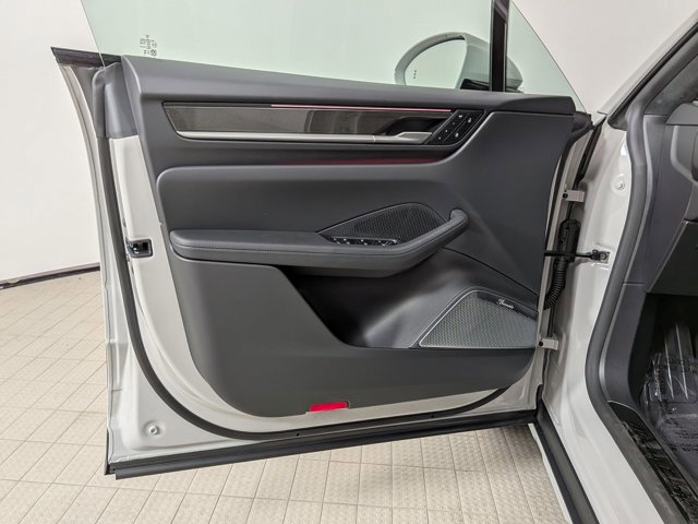 New 2026 Porsche Macan Turbo Electric image 13