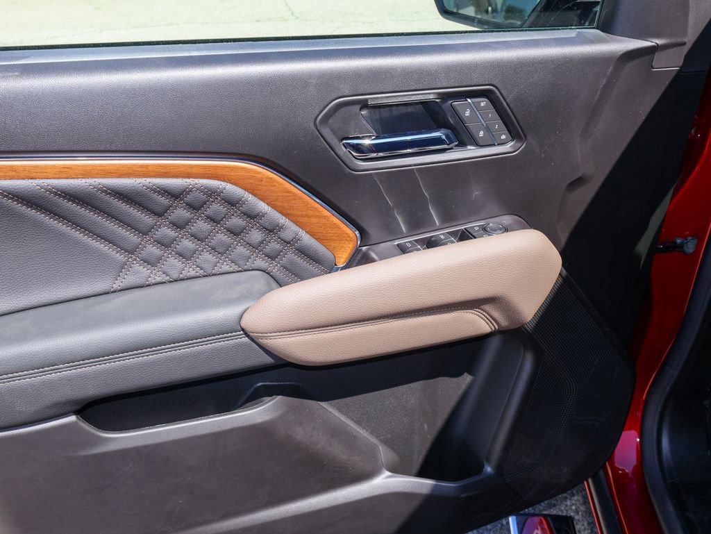 New 2026 GMC Canyon Denali image 10