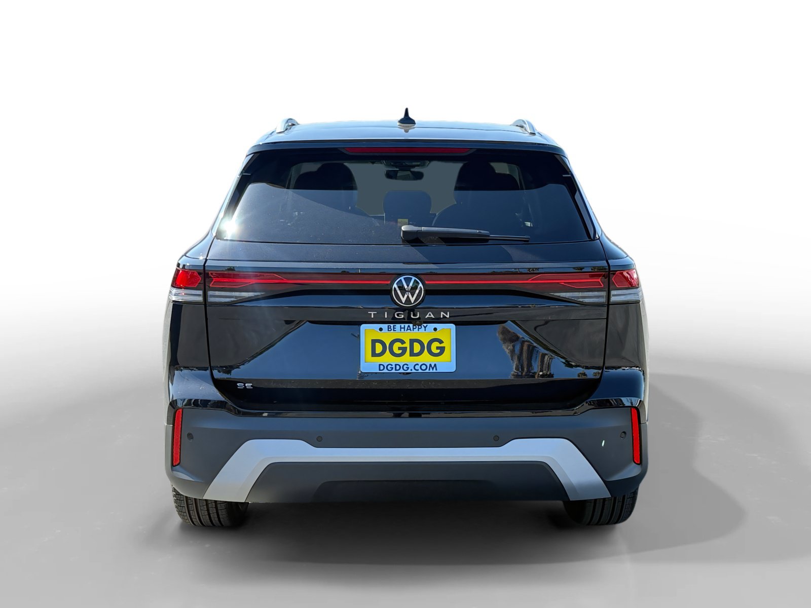New 2026 Volkswagen Tiguan SE FWD image 4