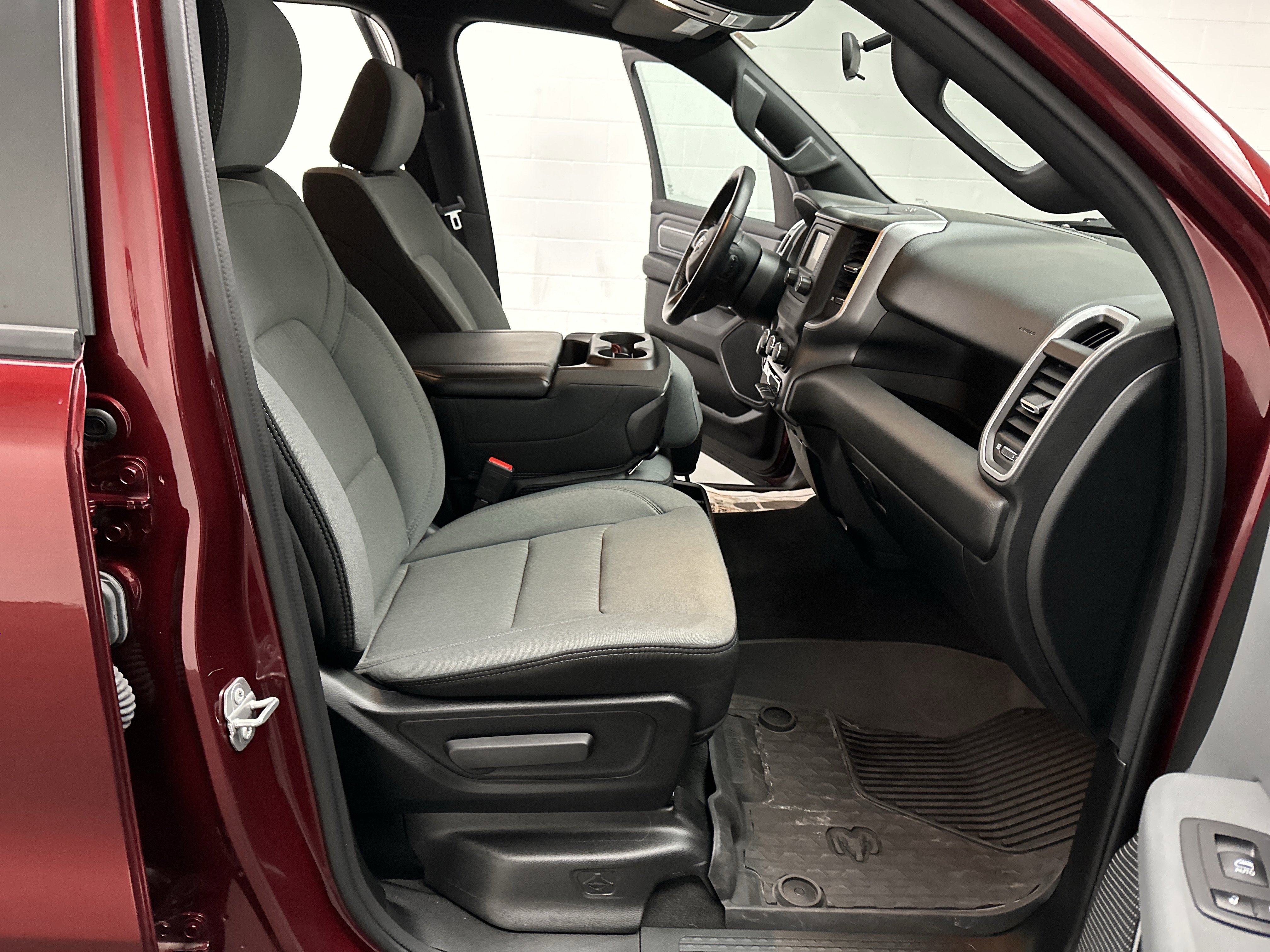 Used 2023 RAM 1500 Big Horn image 21