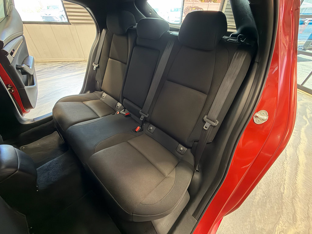 Used 2019 MAZDA MAZDA3 AWD Hatchback image 6