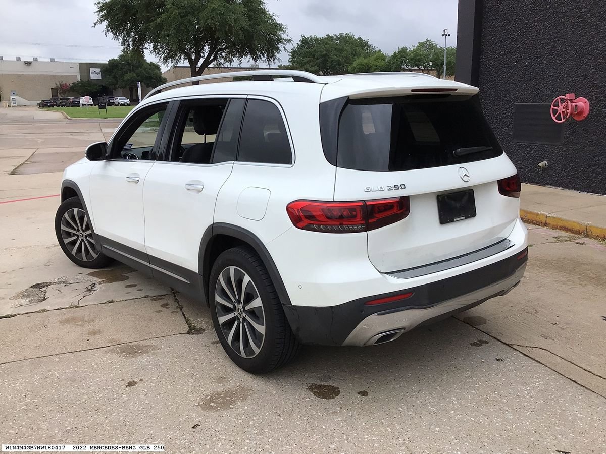 Used 2022 Mercedes-Benz GLB 250 image 6