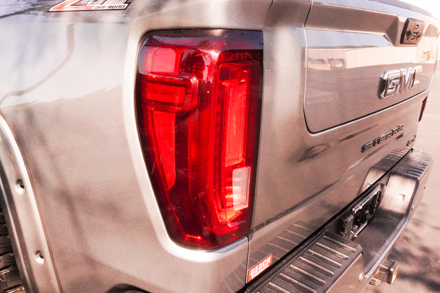Used 2023 GMC Sierra 1500 AT4 w/ AT4 Premium Package AWD/4WD image 36
