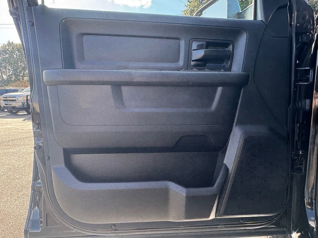 Used 2020 RAM 3500 Tradesman image 11