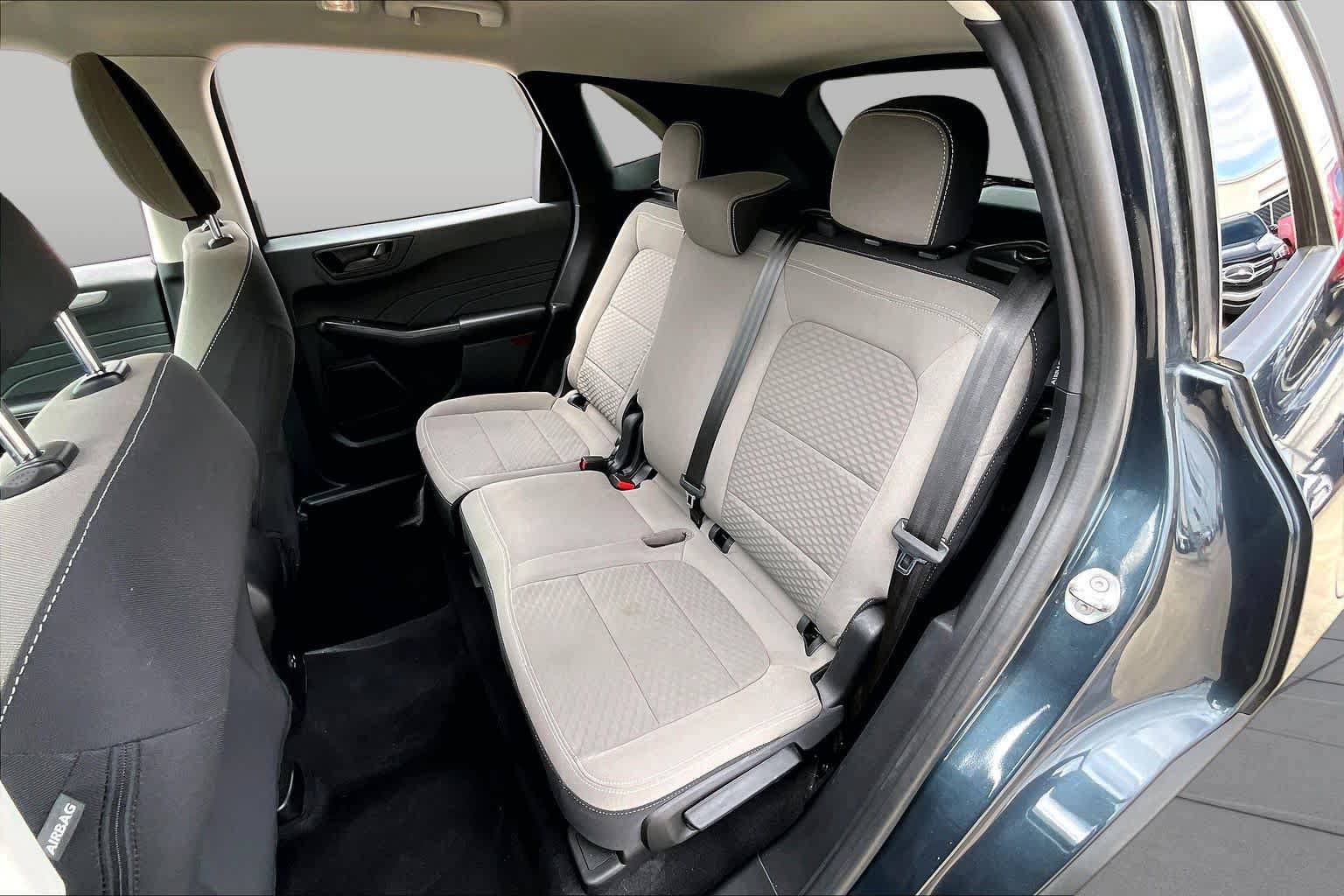 Used 2022 Ford Escape SE FWD image 21