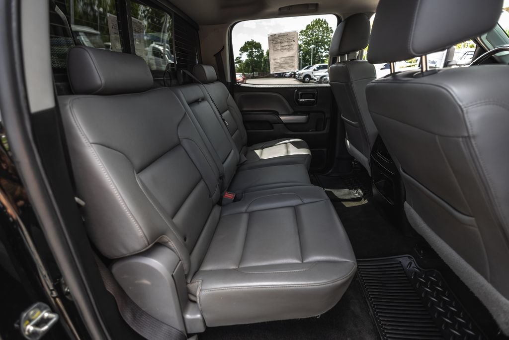 Used 2017 Chevrolet Silverado 3500 LTZ w/ Midnight Edition AWD/4WD image 31