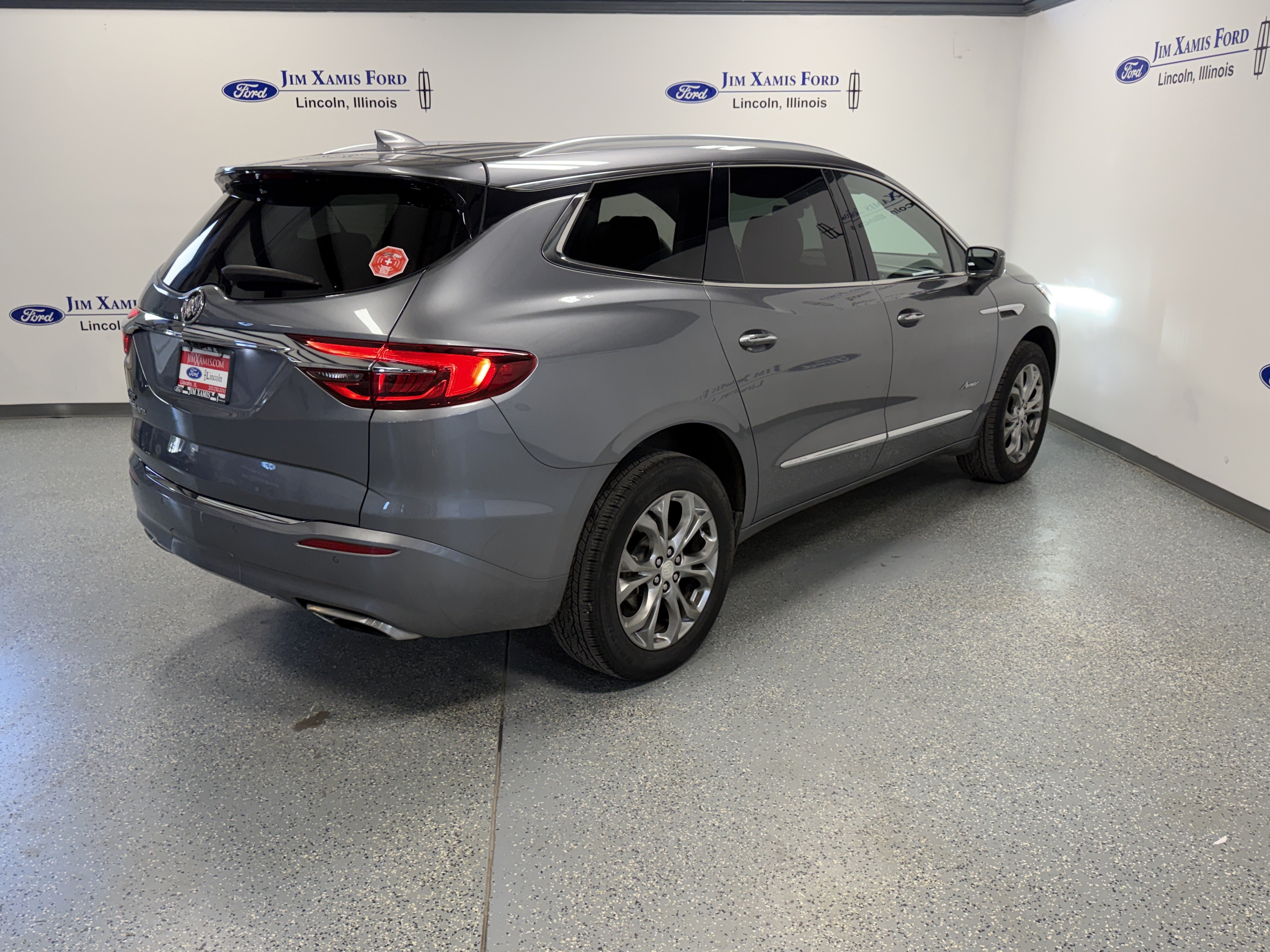 Used 2020 Buick Enclave Avenir w/ Avenir Technology Package FWD image 33