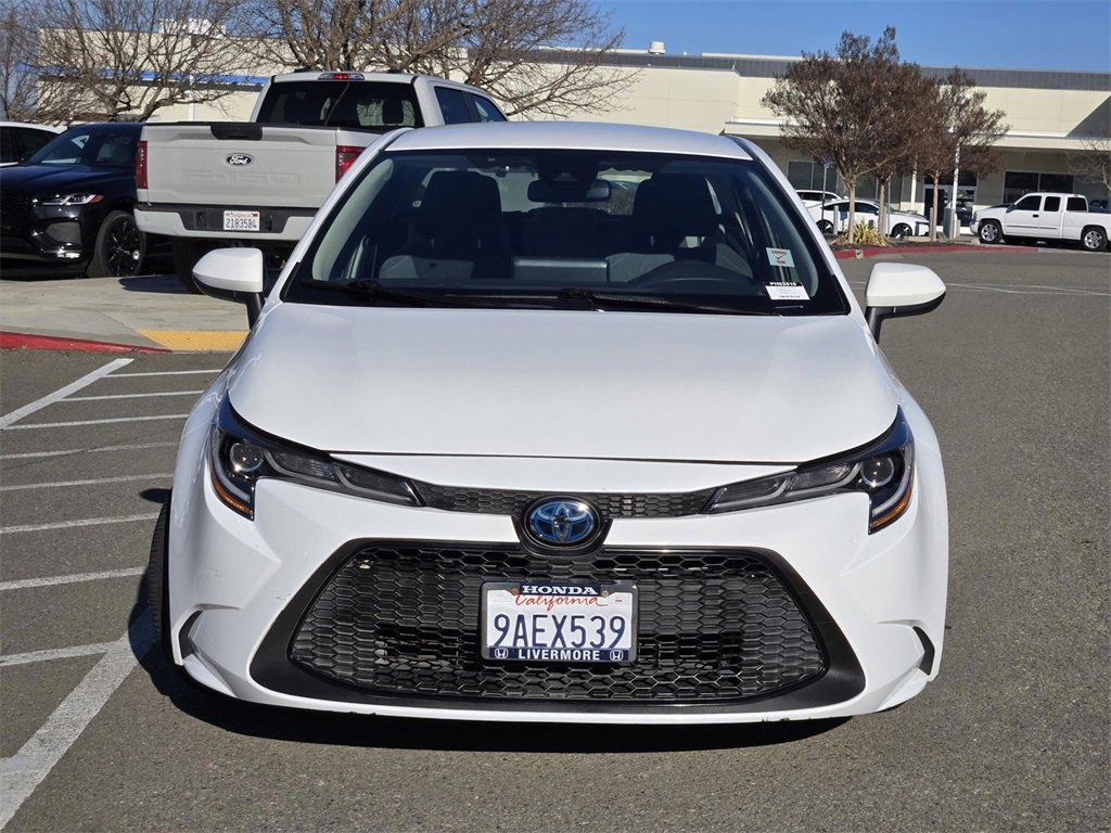 Used 2022 Toyota Corolla LE image 2