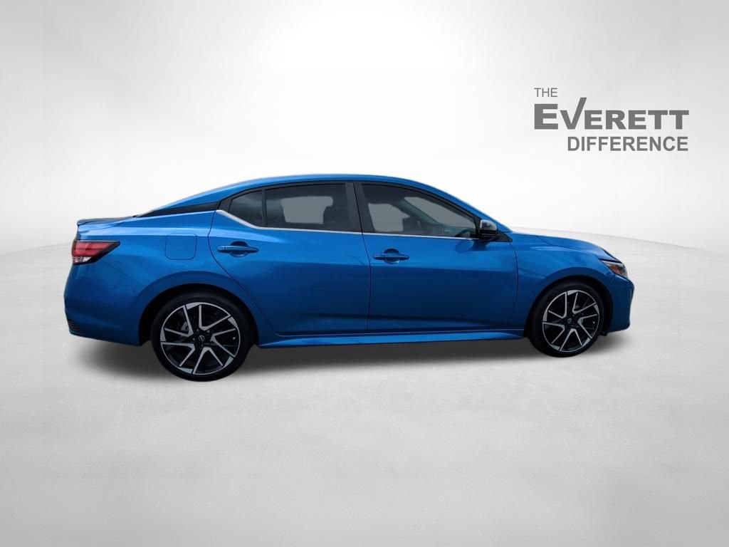 Used 2024 Nissan Sentra SR FWD image 3