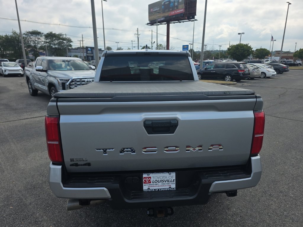Used 2024 Toyota Tacoma TRD Off-Road AWD/4WD image 5