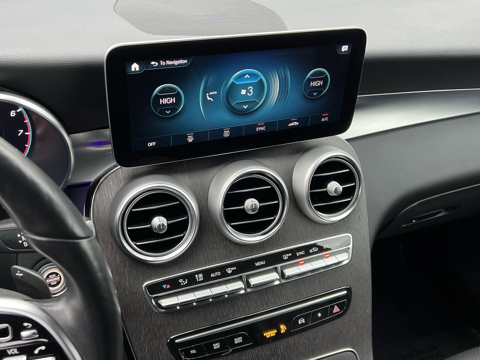 Certified 2021 Mercedes-Benz GLC 300 4MATIC image 19