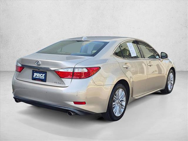 Used 2015 Lexus ES 350 w/ Luxury Package image 5