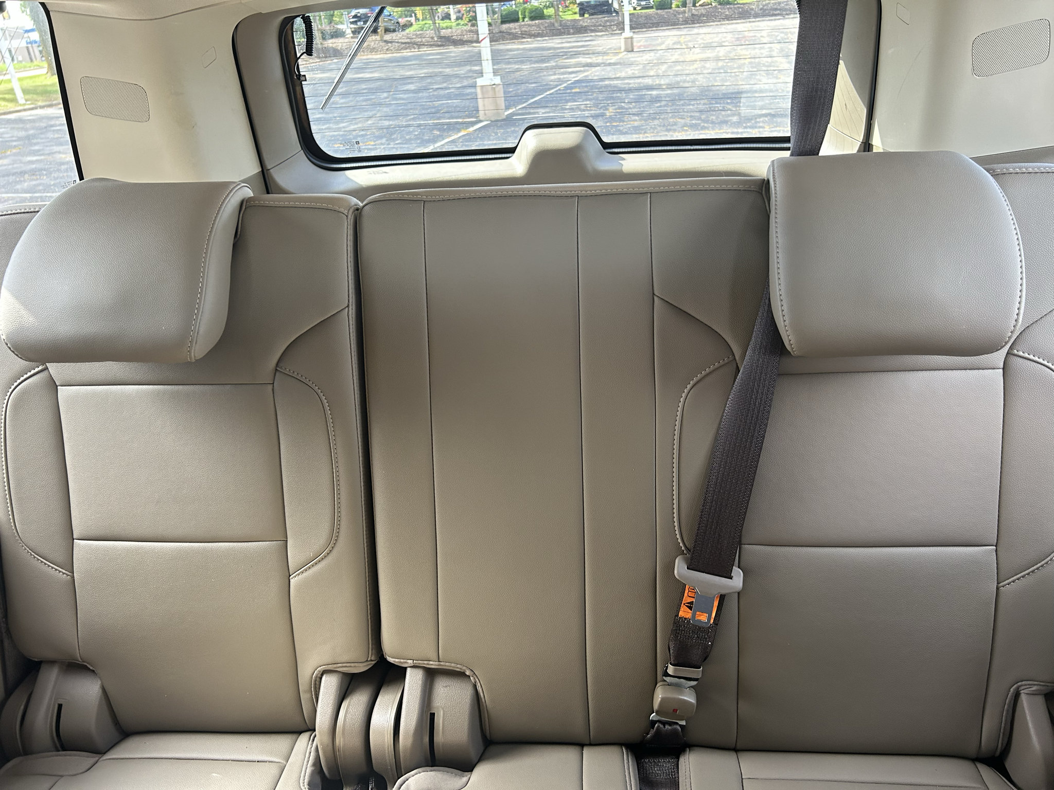 Used 2019 Chevrolet Suburban LT RWD image 26